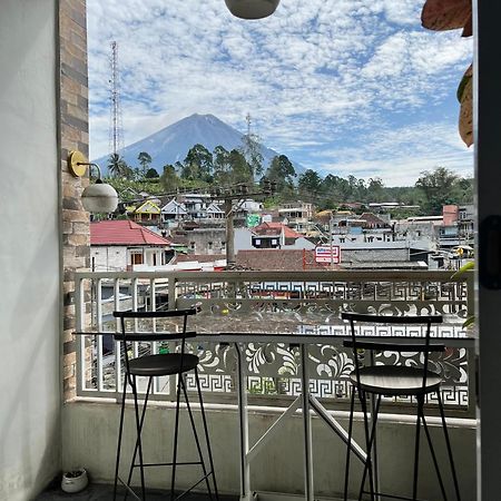 Java Hostel Tumpak Sewu Sidomukti Exterior photo